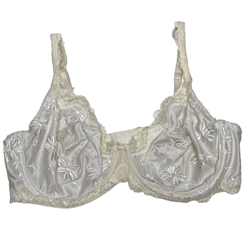 Secret Treasures Embroidered Floral Lace Bra Women 38C White Underwire‎ Satin